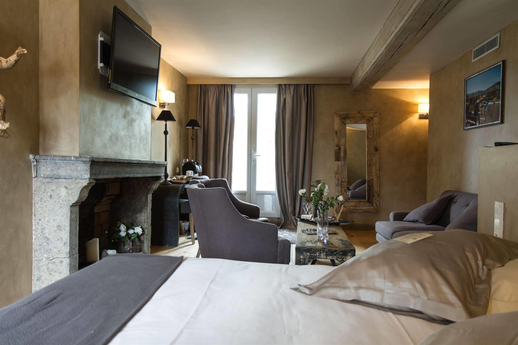 Charme & Business Hotel Lyon Лимоне Екстериор снимка