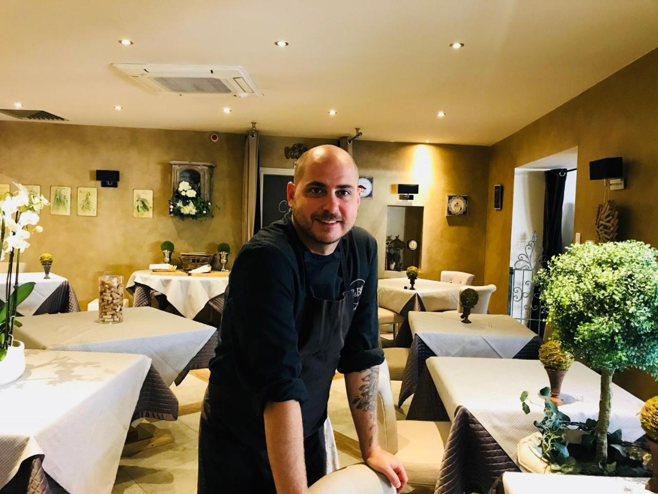 Charme & Business Hotel Lyon Лимоне Екстериор снимка